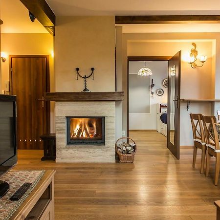 Apartment Tiffany Nowe Bystre Bagian luar foto
