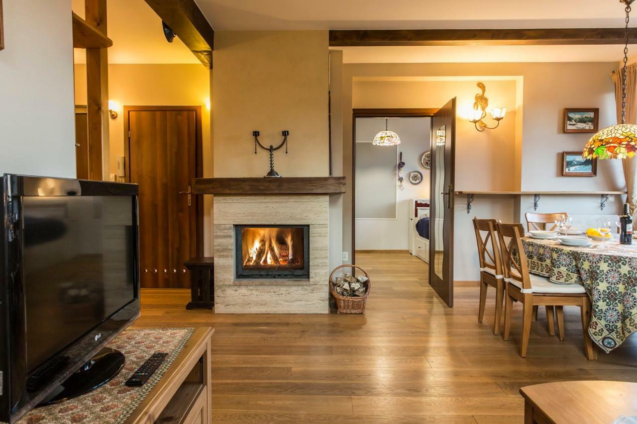 Apartment Tiffany Nowe Bystre Bagian luar foto