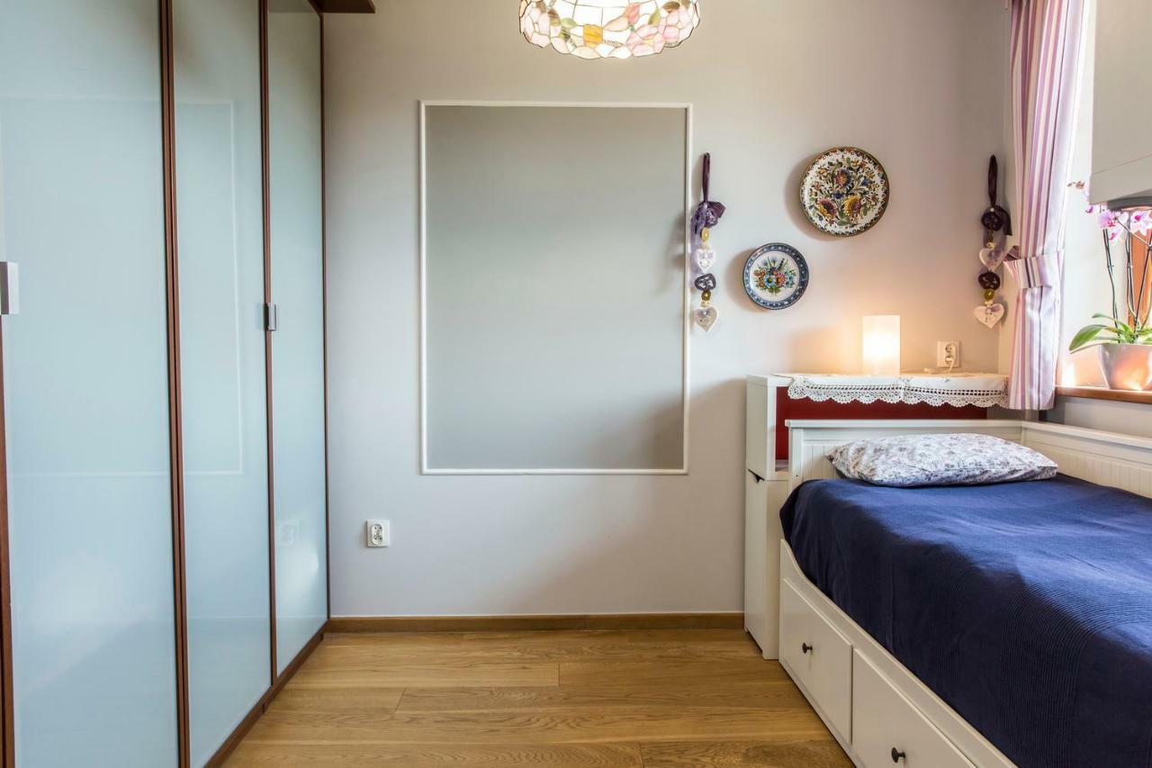 Apartment Tiffany Nowe Bystre Bagian luar foto